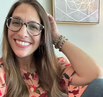 About Erin Simone